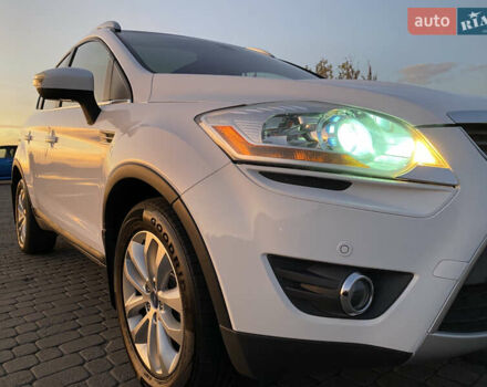 Форд Куга 2011 в Радивилове на Automoto.ua Белый Форд Куга, объемом двигателя 2 л и пробегом 257 тыс. км за 9950 $, фото 52 на Automoto.ua