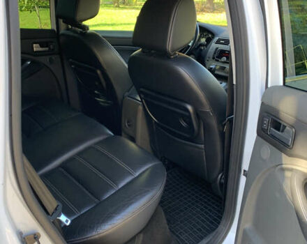 Білий Форд Куга, об'ємом двигуна 2 л та пробігом 200 тис. км за 12500 $, фото 17 на Automoto.ua