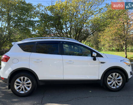 Білий Форд Куга, об'ємом двигуна 2 л та пробігом 200 тис. км за 12500 $, фото 23 на Automoto.ua