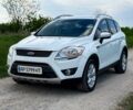 Белый Форд Куга, объемом двигателя 2 л и пробегом 180 тыс. км за 10800 $, фото 1 на Automoto.ua