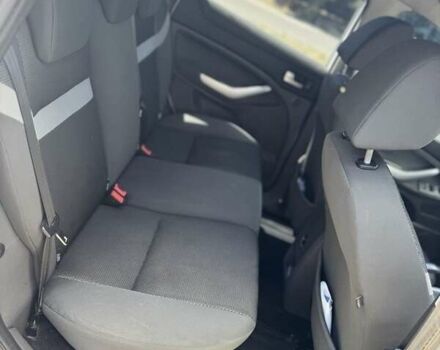 Белый Форд Куга, объемом двигателя 2.5 л и пробегом 136 тыс. км за 10500 $, фото 8 на Automoto.ua