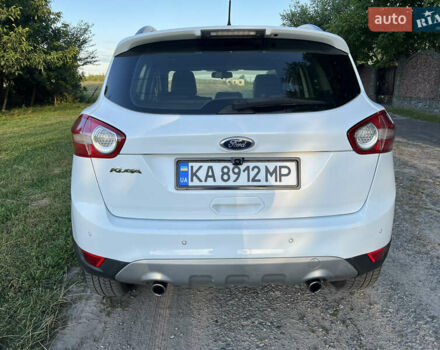 Белый Форд Куга, объемом двигателя 2 л и пробегом 160 тыс. км за 10500 $, фото 3 на Automoto.ua