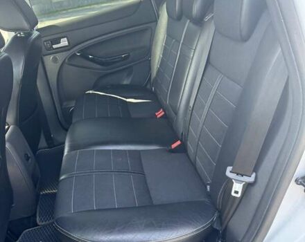 Белый Форд Куга, объемом двигателя 2 л и пробегом 280 тыс. км за 11150 $, фото 9 на Automoto.ua