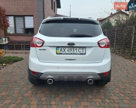 Белый Форд Куга, объемом двигателя 2 л и пробегом 198 тыс. км за 12000 $, фото 4 на Automoto.ua