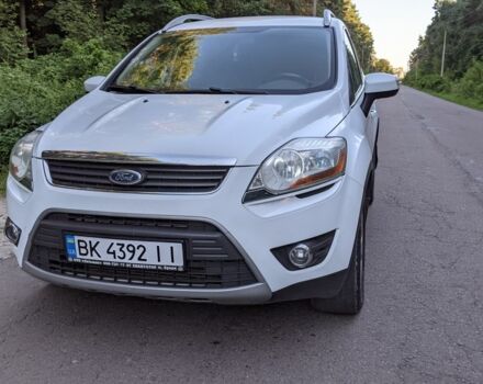 Белый Форд Куга, объемом двигателя 2 л и пробегом 290 тыс. км за 244 $, фото 2 на Automoto.ua