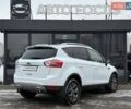 Білий Форд Куга, об'ємом двигуна 2 л та пробігом 195 тис. км за 12990 $, фото 4 на Automoto.ua