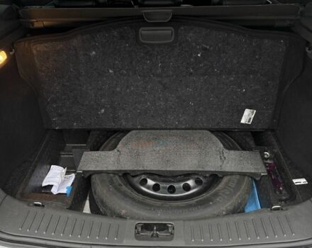 Белый Форд Куга, объемом двигателя 2 л и пробегом 272 тыс. км за 11499 $, фото 9 на Automoto.ua