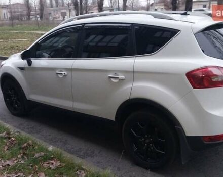 Белый Форд Куга, объемом двигателя 2 л и пробегом 198 тыс. км за 11500 $, фото 3 на Automoto.ua