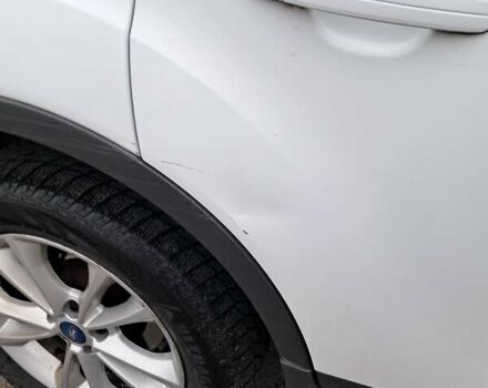 Белый Форд Куга, объемом двигателя 2 л и пробегом 160 тыс. км за 10900 $, фото 2 на Automoto.ua