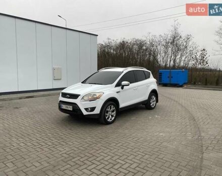 Белый Форд Куга, объемом двигателя 2.5 л и пробегом 220 тыс. км за 10500 $, фото 38 на Automoto.ua