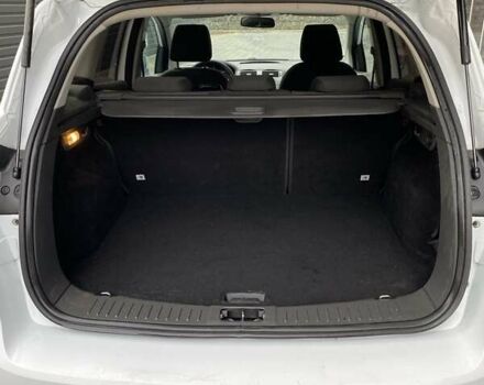 Белый Форд Куга, объемом двигателя 2 л и пробегом 243 тыс. км за 12100 $, фото 2 на Automoto.ua