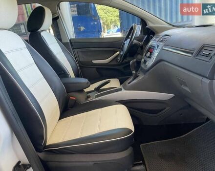 Белый Форд Куга, объемом двигателя 2 л и пробегом 146 тыс. км за 12500 $, фото 18 на Automoto.ua