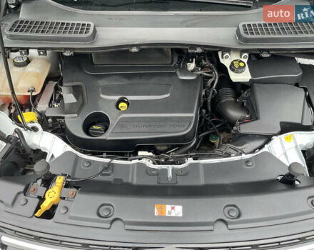 Белый Форд Куга, объемом двигателя 2 л и пробегом 182 тыс. км за 12400 $, фото 28 на Automoto.ua