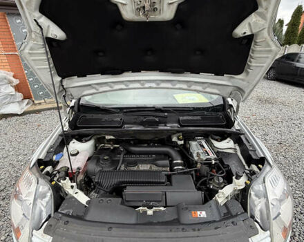 Белый Форд Куга, объемом двигателя 2.52 л и пробегом 225 тыс. км за 11300 $, фото 14 на Automoto.ua