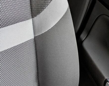 Белый Форд Куга, объемом двигателя 2 л и пробегом 290 тыс. км за 244 $, фото 6 на Automoto.ua