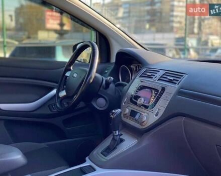 Белый Форд Куга, объемом двигателя 2 л и пробегом 141 тыс. км за 10500 $, фото 8 на Automoto.ua