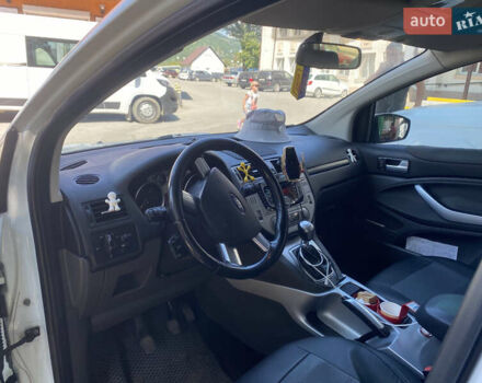 Білий Форд Куга, об'ємом двигуна 2 л та пробігом 204 тис. км за 11300 $, фото 3 на Automoto.ua