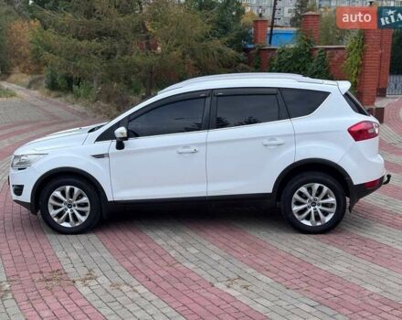 Білий Форд Куга, об'ємом двигуна 2 л та пробігом 251 тис. км за 9999 $, фото 3 на Automoto.ua