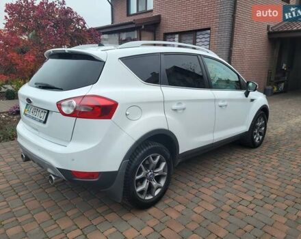 Белый Форд Куга, объемом двигателя 2 л и пробегом 198 тыс. км за 12000 $, фото 5 на Automoto.ua