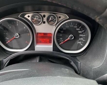 Белый Форд Куга, объемом двигателя 2 л и пробегом 243 тыс. км за 12100 $, фото 7 на Automoto.ua