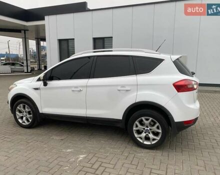 Белый Форд Куга, объемом двигателя 2.5 л и пробегом 220 тыс. км за 10500 $, фото 11 на Automoto.ua