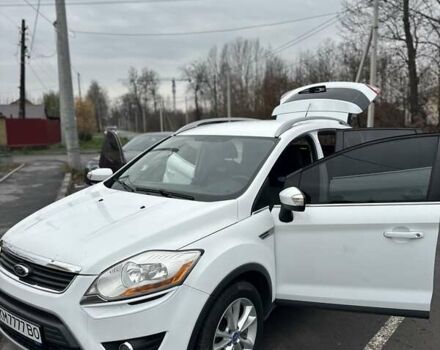 Белый Форд Куга, объемом двигателя 2 л и пробегом 294 тыс. км за 11500 $, фото 8 на Automoto.ua