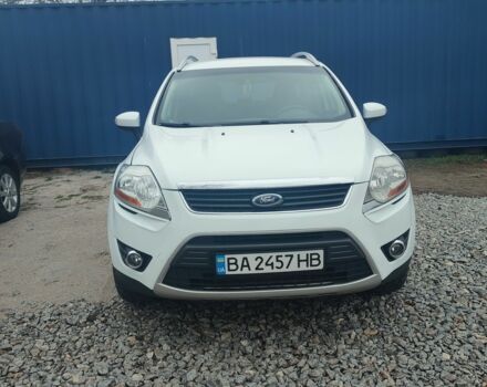 Белый Форд Куга, объемом двигателя 2 л и пробегом 210 тыс. км за 11650 $, фото 19 на Automoto.ua