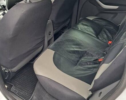 Белый Форд Куга, объемом двигателя 2 л и пробегом 160 тыс. км за 10900 $, фото 15 на Automoto.ua