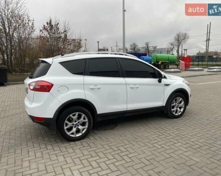 Белый Форд Куга, объемом двигателя 2.5 л и пробегом 220 тыс. км за 10500 $, фото 5 на Automoto.ua