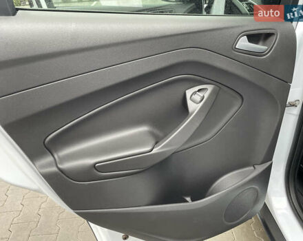 Белый Форд Куга, объемом двигателя 2 л и пробегом 182 тыс. км за 12400 $, фото 38 на Automoto.ua