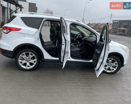 Белый Форд Куга, объемом двигателя 2 л и пробегом 182 тыс. км за 12400 $, фото 69 на Automoto.ua