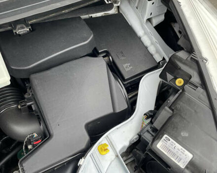 Белый Форд Куга, объемом двигателя 2 л и пробегом 182 тыс. км за 12400 $, фото 27 на Automoto.ua