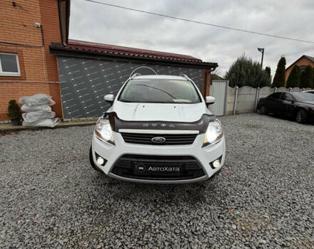 Белый Форд Куга, объемом двигателя 2.52 л и пробегом 225 тыс. км за 11300 $, фото 1 на Automoto.ua