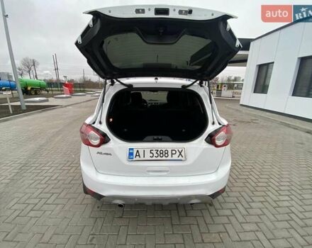 Белый Форд Куга, объемом двигателя 2.5 л и пробегом 220 тыс. км за 10500 $, фото 36 на Automoto.ua