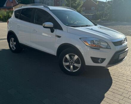 Белый Форд Куга, объемом двигателя 2 л и пробегом 270 тыс. км за 9700 $, фото 3 на Automoto.ua