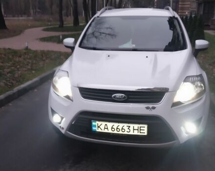 Белый Форд Куга, объемом двигателя 2 л и пробегом 198 тыс. км за 11300 $, фото 3 на Automoto.ua