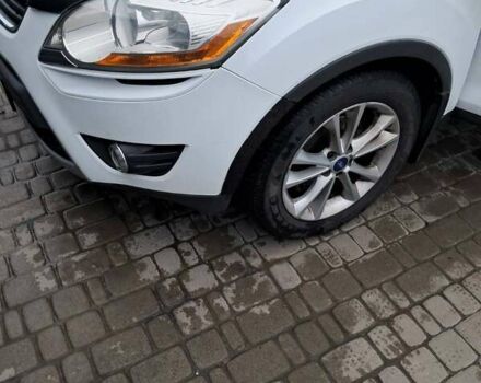 Белый Форд Куга, объемом двигателя 2 л и пробегом 160 тыс. км за 10900 $, фото 11 на Automoto.ua