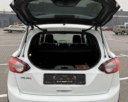 Белый Форд Куга, объемом двигателя 2 л и пробегом 272 тыс. км за 11499 $, фото 19 на Automoto.ua