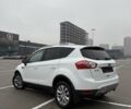 Белый Форд Куга, объемом двигателя 2 л и пробегом 272 тыс. км за 11499 $, фото 2 на Automoto.ua