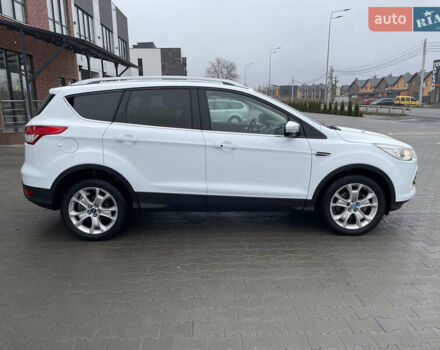 Белый Форд Куга, объемом двигателя 2 л и пробегом 182 тыс. км за 12400 $, фото 3 на Automoto.ua