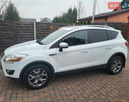 Белый Форд Куга, объемом двигателя 2 л и пробегом 198 тыс. км за 12000 $, фото 2 на Automoto.ua