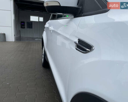 Белый Форд Куга, объемом двигателя 2 л и пробегом 182 тыс. км за 12400 $, фото 13 на Automoto.ua