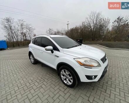 Белый Форд Куга, объемом двигателя 2.5 л и пробегом 220 тыс. км за 10500 $, фото 18 на Automoto.ua