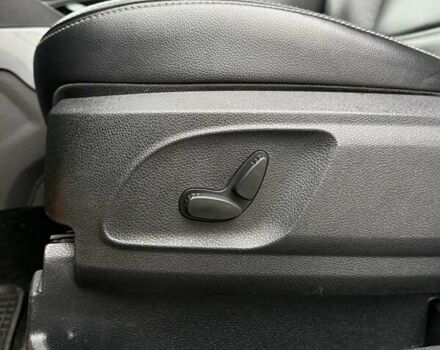 Белый Форд Куга, объемом двигателя 2 л и пробегом 272 тыс. км за 11499 $, фото 26 на Automoto.ua