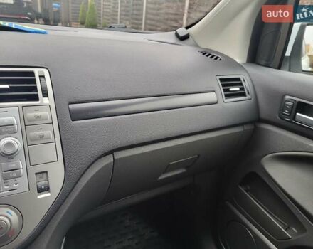 Белый Форд Куга, объемом двигателя 2 л и пробегом 198 тыс. км за 12000 $, фото 17 на Automoto.ua