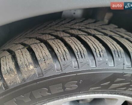 Белый Форд Куга, объемом двигателя 2 л и пробегом 198 тыс. км за 12000 $, фото 19 на Automoto.ua