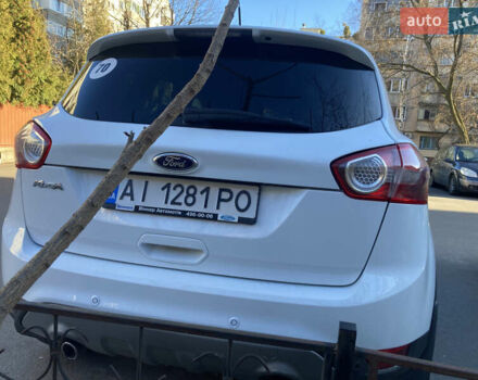 Білий Форд Куга, об'ємом двигуна 2 л та пробігом 107 тис. км за 13000 $, фото 6 на Automoto.ua