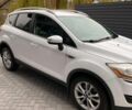 Білий Форд Куга, об'ємом двигуна 2 л та пробігом 243 тис. км за 9300 $, фото 1 на Automoto.ua