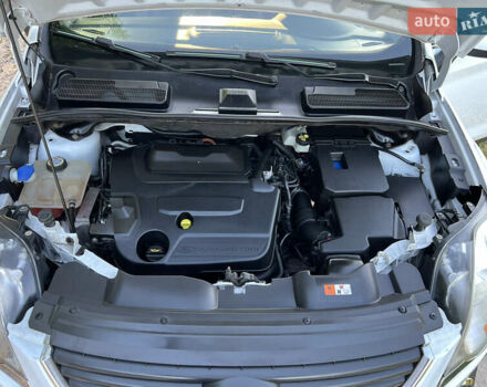 Белый Форд Куга, объемом двигателя 2 л и пробегом 165 тыс. км за 8999 $, фото 10 на Automoto.ua