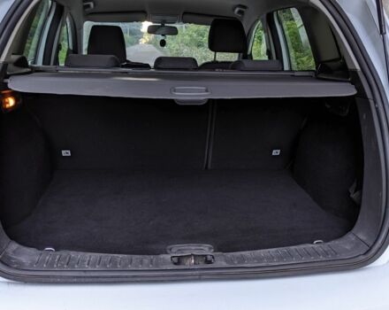 Белый Форд Куга, объемом двигателя 2 л и пробегом 290 тыс. км за 244 $, фото 7 на Automoto.ua